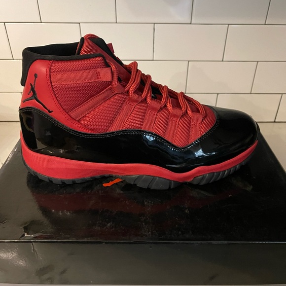 Mens Jordan Retro 11 Size 9. - Picture 1 of 8